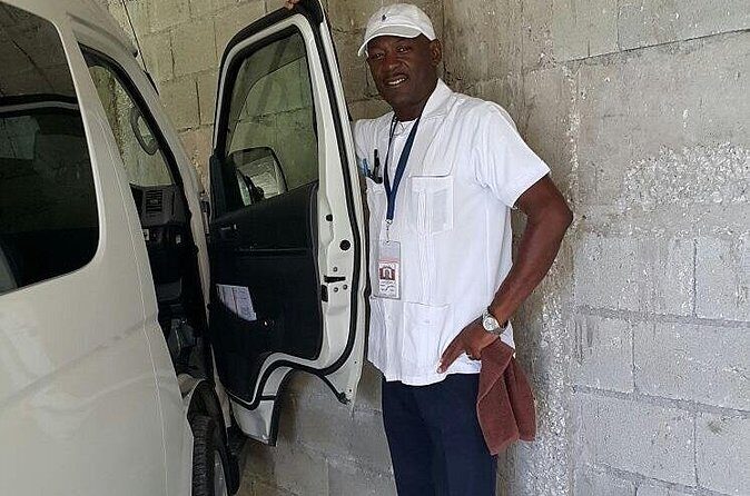 Private One-Way and Roundtrip Airport Transfer to Montego Bay Hotels - Who Will Appreciate This Service Most?