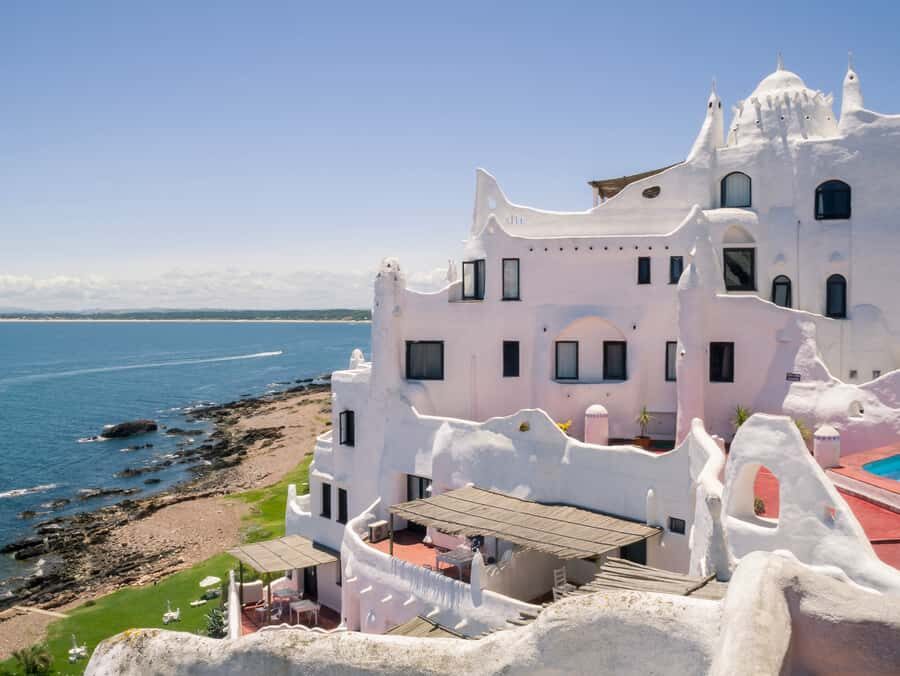 Private - Punta del Este City Tour for Cruisers - Luxurious Neighborhoods and Local Life