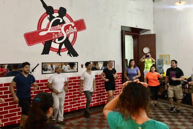 Private Salsa Classes (Cuban style - On1 & On2) - A Detailed Look at the Salsa Experience in León