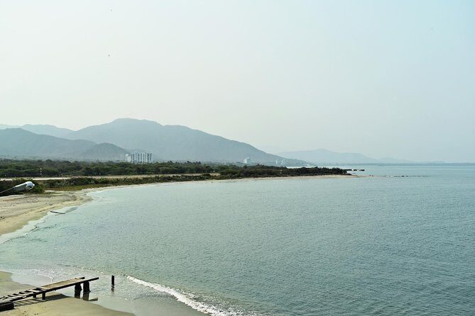 Private shuttle service from Santa Marta Airport to hotel in Tayrona Park area - Key Points