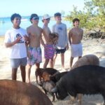 Private speed boat beach and bar hopping visiting Rose island - A Detailed Look at the Experience