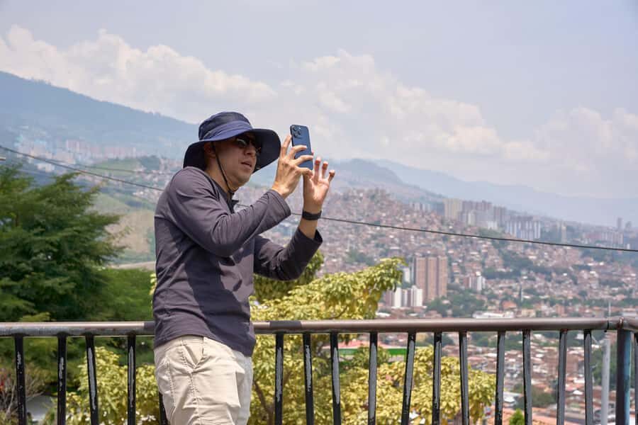 Private Tour Comuna 13 with Cable Car - Practical Details and Value