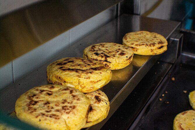 Private Tour of Paloquemao Square with Gastronomic Tasting - Authenticity and Value: What This Tour Offers