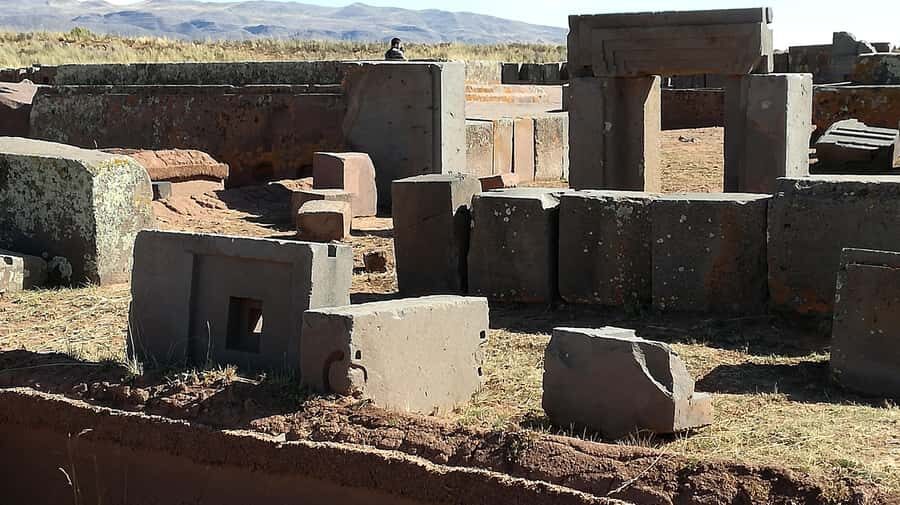 private tour of Tiwanaku and Puma Punku - The Value of This Tour