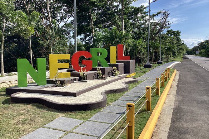 Private-Transfer from MBJ Airport to Negril area hotels - A Closer Look at the Transfer Experience