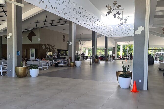 Private Transfer From or To Airport to Rui Ochi Rios - FAQ