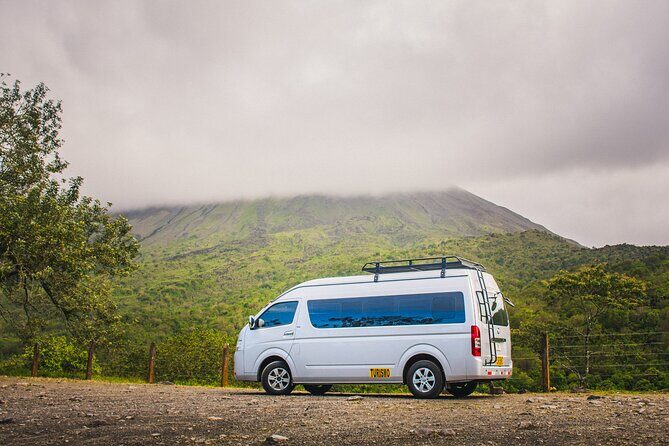 Private transfer from SJO Airport to La Fortuna / Van A/C & WiF - Who Should Consider This Transfer?