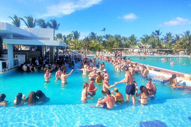 Private Transfer Punta Cana Airport to/from Riu Republica Punta Cana - Who This Transfer Service Is Best For