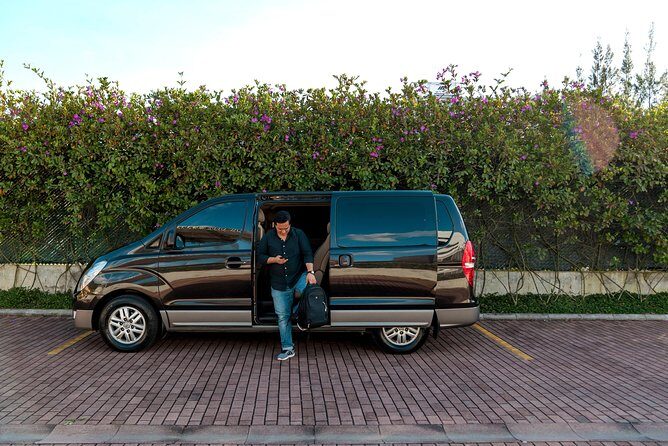 Private Transportation Service Within Guatemala City on a Minibus with A/C - FAQ