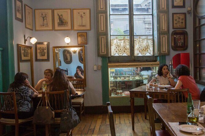 Private Walking Tour to Barrio Yungay Santiago - Who Would Enjoy This Tour?