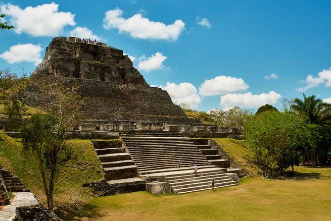PRIVATE Xunantunich Mayan Ruin & Cave Tubing adventure from Placencia - Who Should Consider This Tour?
