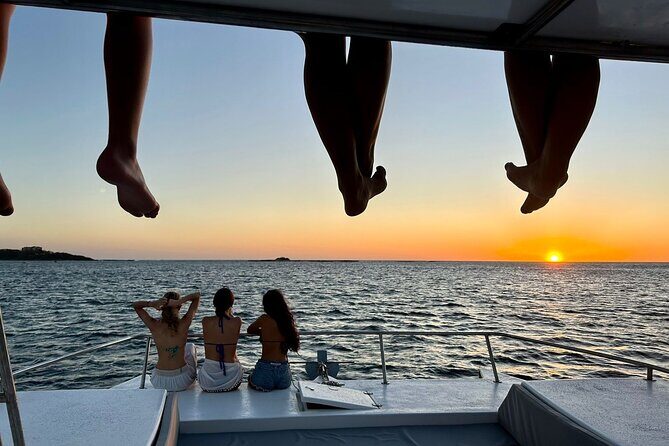 Public Sunset Catamaran - A Detailed Look at the Sunset Catamaran Experience
