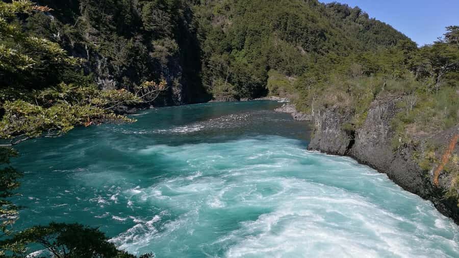 Puerto Montt: Osorno Volcano and Petrohué Falls Guided Tour - Final Thoughts: Who Is This Tour For?