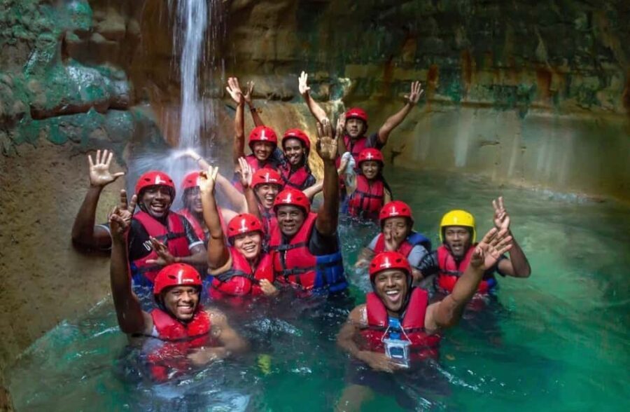 Puerto Plata: 7 Waterfalls Guided Tour with a Local Lunch - Who Should Consider This Tour?