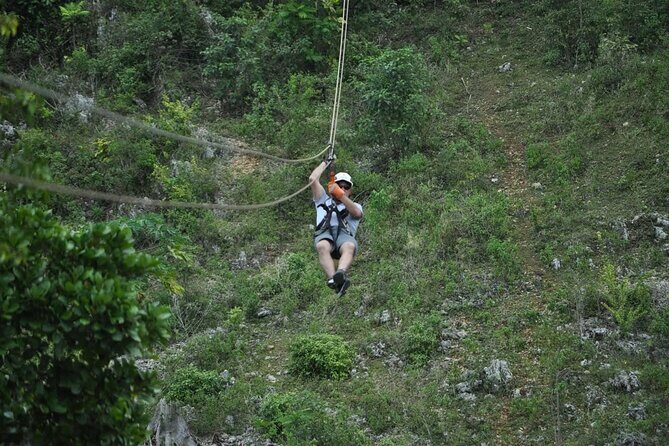 Puerto Plata: Tour Damajagua Waterfalls and Zip Line with Lunch - Who Should Consider This Tour?