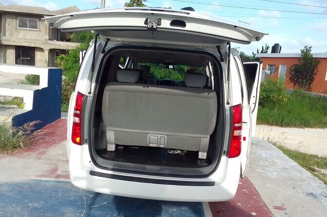 Punta Cana Airport PUJ Transfer Roundtrip to Hotels - What’s Included and What’s Not