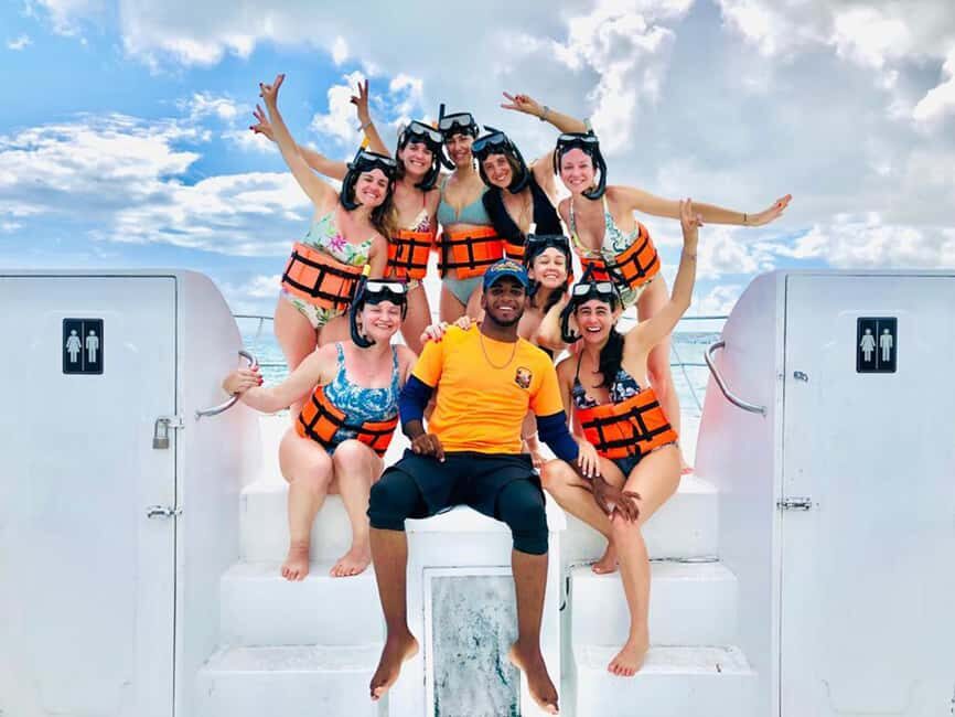 Punta Cana: Catamaran Party Cruise with Snorkeling - Exploring the Catamaran Party Cruise: What to Expect