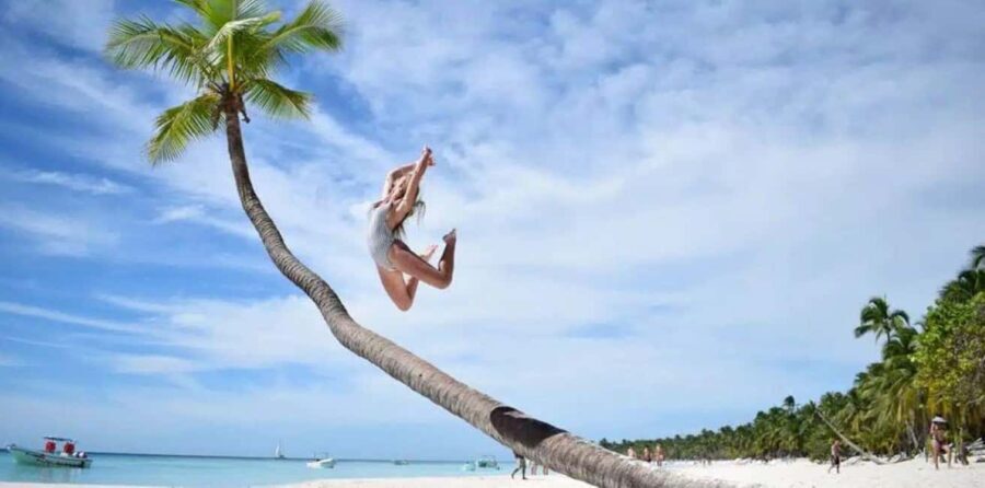 Punta Cana: Saona Island Day Trip with VIP Option - The Marina and Boarding: Setting Sail