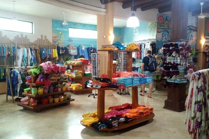 Punta Cana Shopping tour - A Closer Look at the Punta Cana Shopping Experience