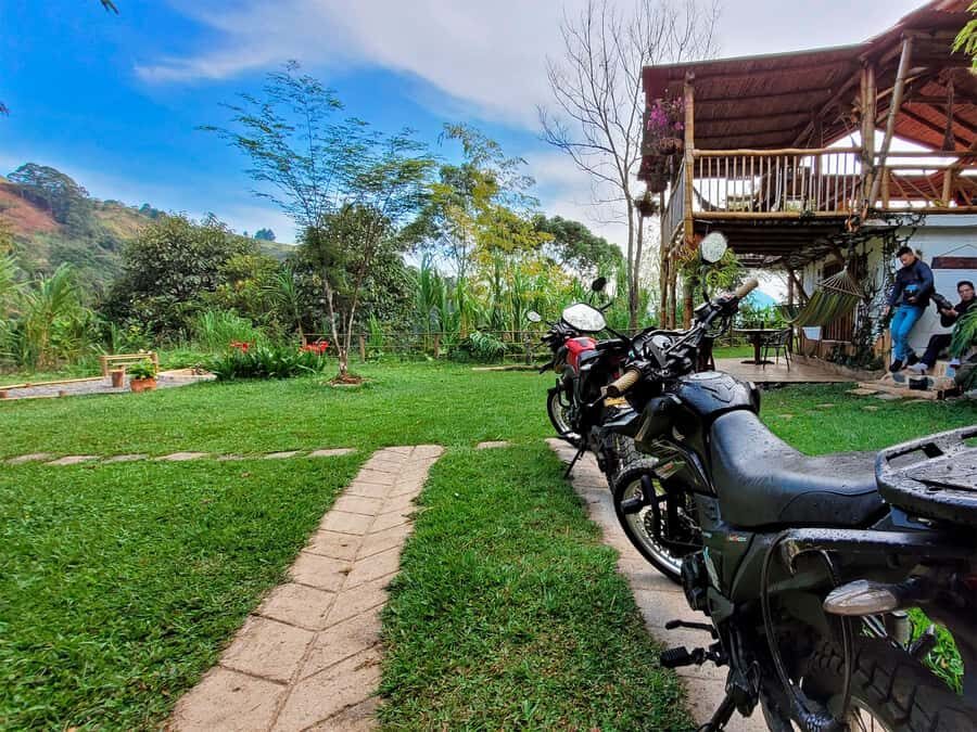 Rappel tour from Medellin. Transport by car or motorcycle - An In-Depth Look at the Rappel Tour from Medellin