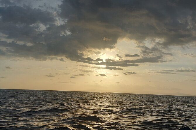 Relaxing Sunset Cruise Jaco Coastline - FAQ