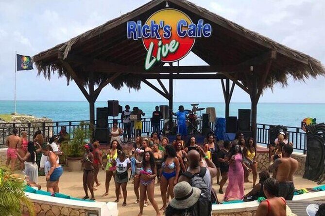 Rick's Cafe and Seven Mile Beach Private Transportation - FAQ