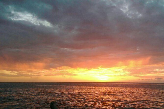 Ricks Cafe + Shopping - Who is This Tour Best For?