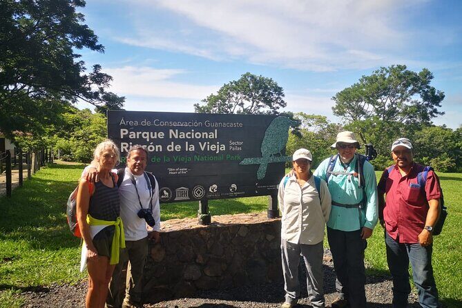 Rincon de la Vieja Volcano Hike, Mud Bath and Hot Springs - The Experience From the Traveler’s Perspective