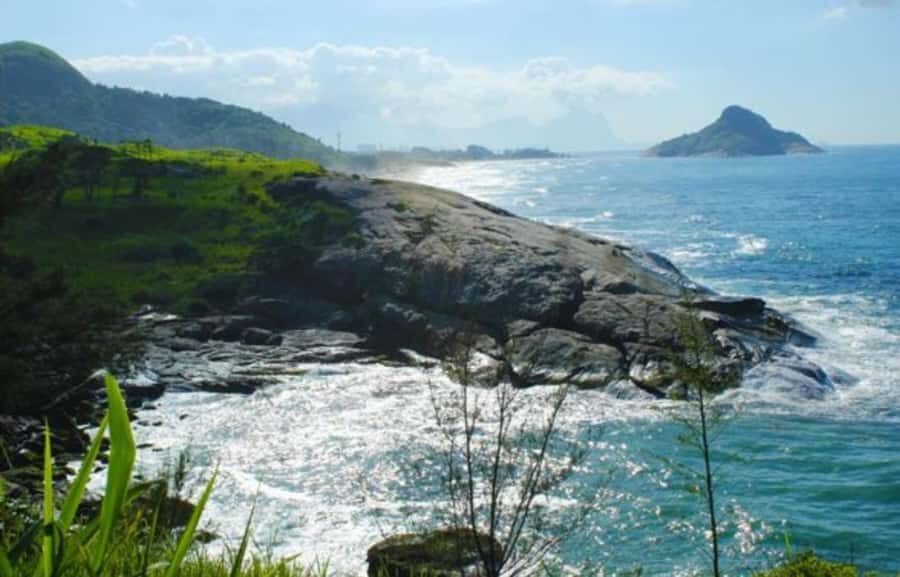Rio de Janeiro: Conheça e explore praias secretas! - Practical Details and Tips