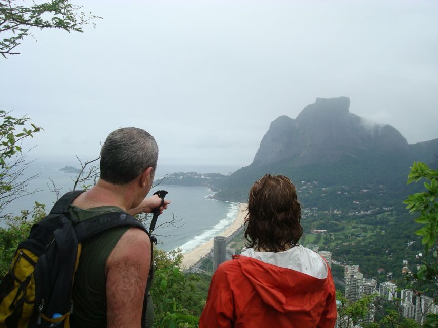 Rio de Janeiro: Dois Irmaos Hike & Favela Tour - Authentic Insights from Past Travelers