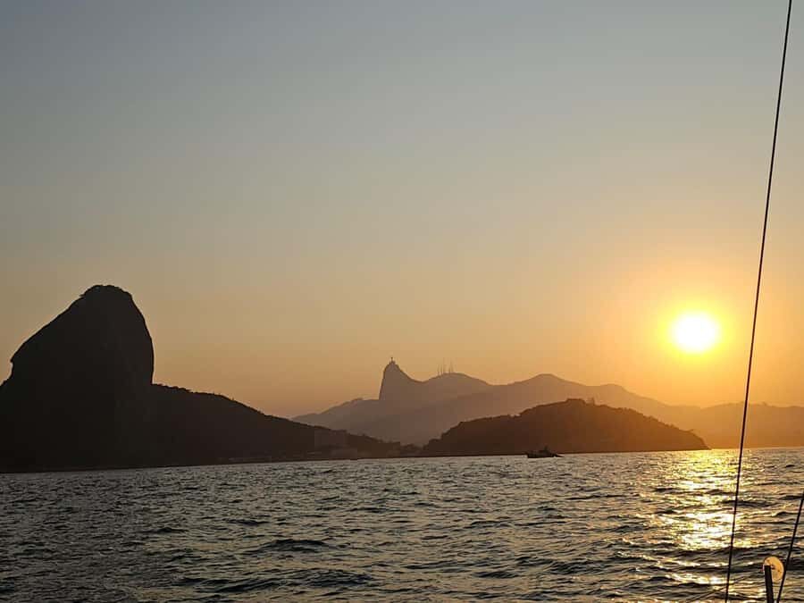 Rio de Janeiro: Sailing Sunset Tour with Snacks and Drinks - Authentic Experiences and Traveler Insights