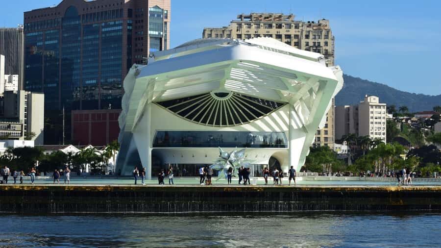 Rio: Guanabara Bay Boat Trip by Catamaran with Audio Guide - Cruising Past Iconic Rio Landmarks