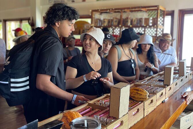 Roatán Custom Private Island Tour: Rum, Chocolate, & Culture - Frequently Asked Questions