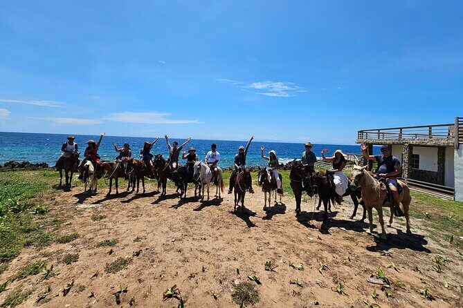 Roatan Horseback Ride and Swim - Who Should Consider This Tour?