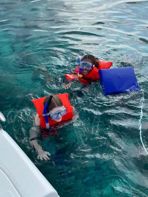 Rose Island: Pig Beach, Snorkeling, Sea Turtles, Beach - Discovering Rose Island: A Natural and Cultural Treasure