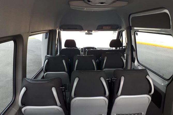 Round Trip Transfer Liberia Airport (LIR) to Planet Hollywood Beach Resort - A Detailed Look at the Transfer Experience