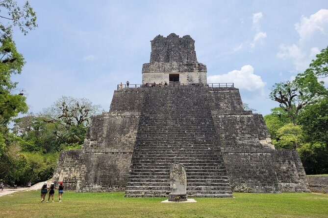 Round-Trip VIP Exclusive Transfer to Tikal from Flores Guatemala - Why Choose This Private Transfer?