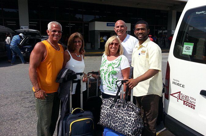 Roundtrip MBJ Montego Bay Airport Transfer to Hotel Riu Negril - The driver experience