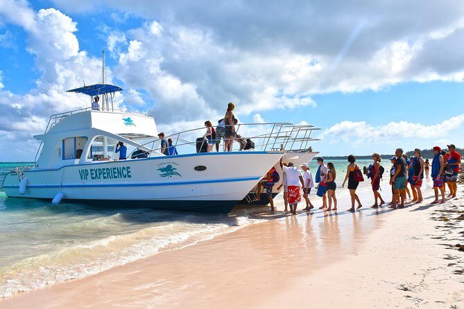 Sabina del Mar Party Boat VIP - Frequently Asked Questions