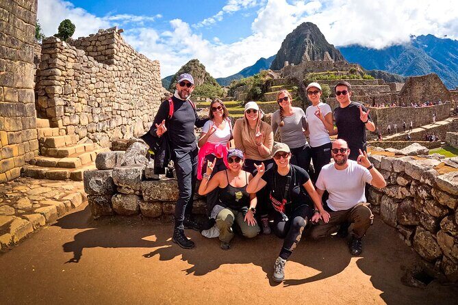 Sacred Valley and Machu Picchu 2 Day Tour with Hotel - Day 1: From Cusco into the Sacred Valley