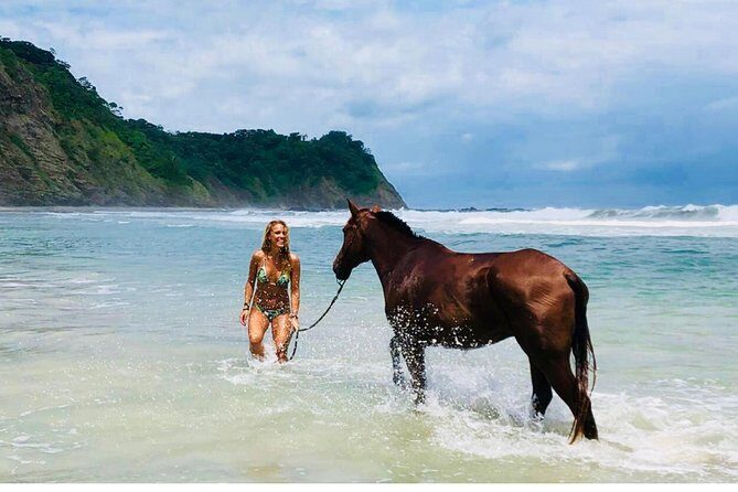 Safari & Barigona Beach on horseback - A Deeper Look at the Horseback Safari & Beach Ride