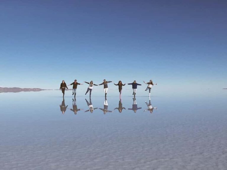 SALT PISOS TOUR UYUNI - 1D English speaking guide - A Deep Dive into the Salt Pisos Tour Experience