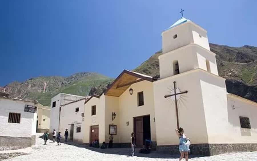 Salta or Jujuy: Iruya and Salinas Grandes 2-Day Tour - A Detailed Look at the 2-Day Tour: What You Can Expect