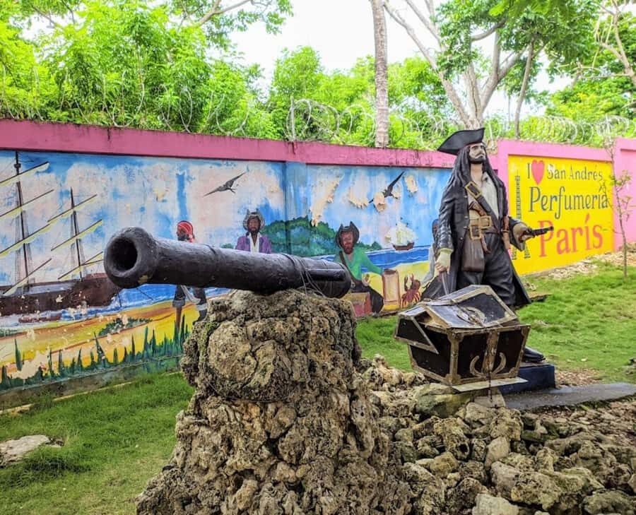 SAN ANDRES: CHIVA TOUR AROUND THE ISLAND + BLOWING HOLE - Who will love this tour?