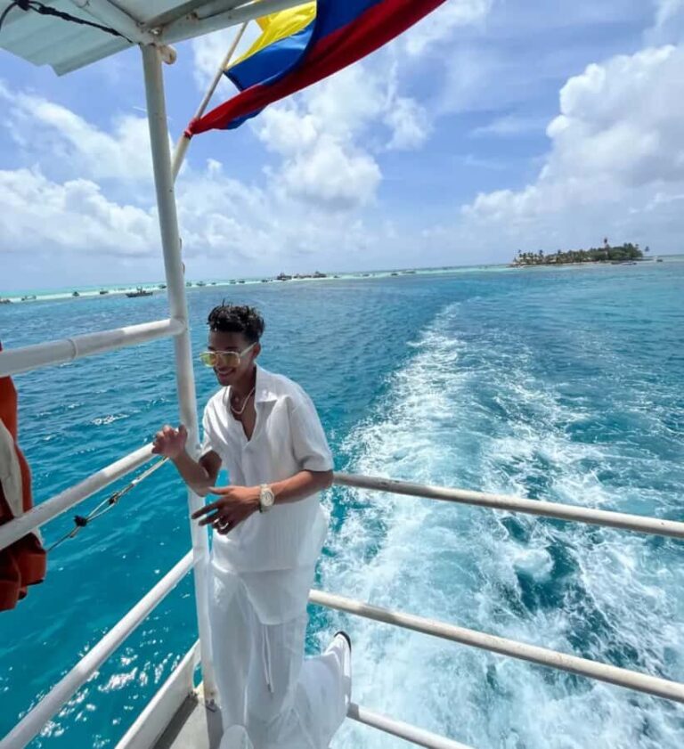 SAN ANDRES: TOUR BAHIA YACHT RUMBERO + DJ AND ENTERTAINER - Why This Tour Is Worth Considering