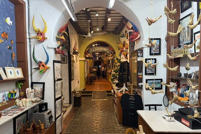 San Juan Private Food Tour with 7 Tastings of Authentic Flavors - Who Should Consider This Tour?