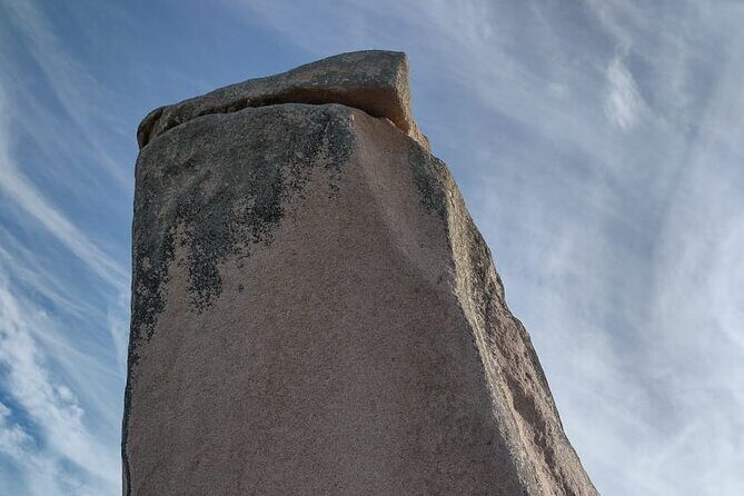SANCTUARY OF BOTOS PESCADORES  Observe the Sanctuary and the Pedra do Frade up close - Who should consider this tour?