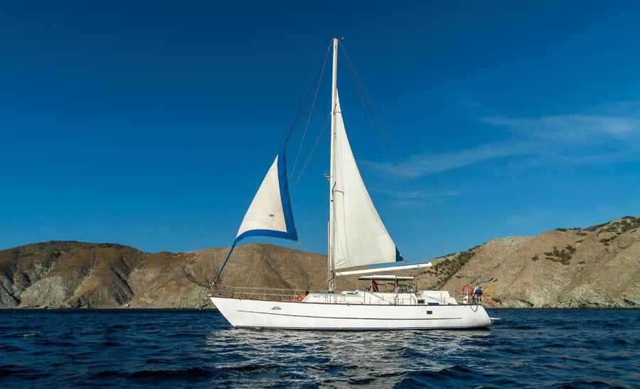 Santa Marta: Sailing Tour to Tayrona Park with Luis' Team - In-Depth Review of the Santa Marta Sailing Tour to Tayrona Park