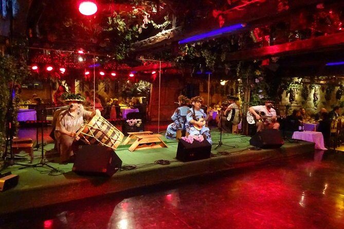 Santiago: Bali Hai Dinner & Show, Transport and Wine refill - Who Should Consider This Tour?