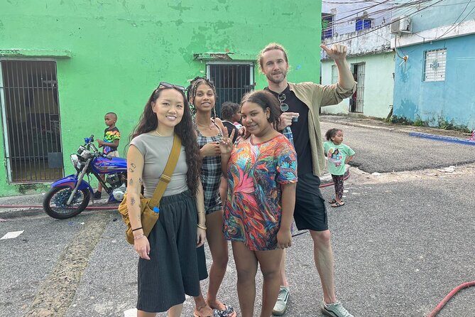 Santo Domingo: City Life Food & Transportation Tour